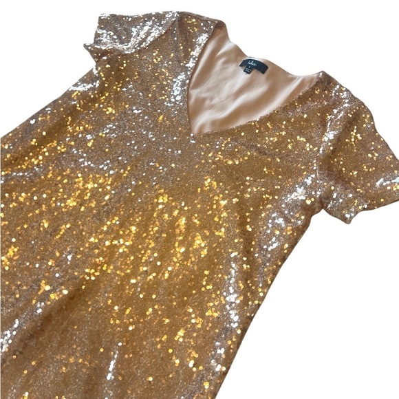 Lulus Light Up the Night Champagne Sequin short sleeve mini Dress size small - Picture 4 of 9